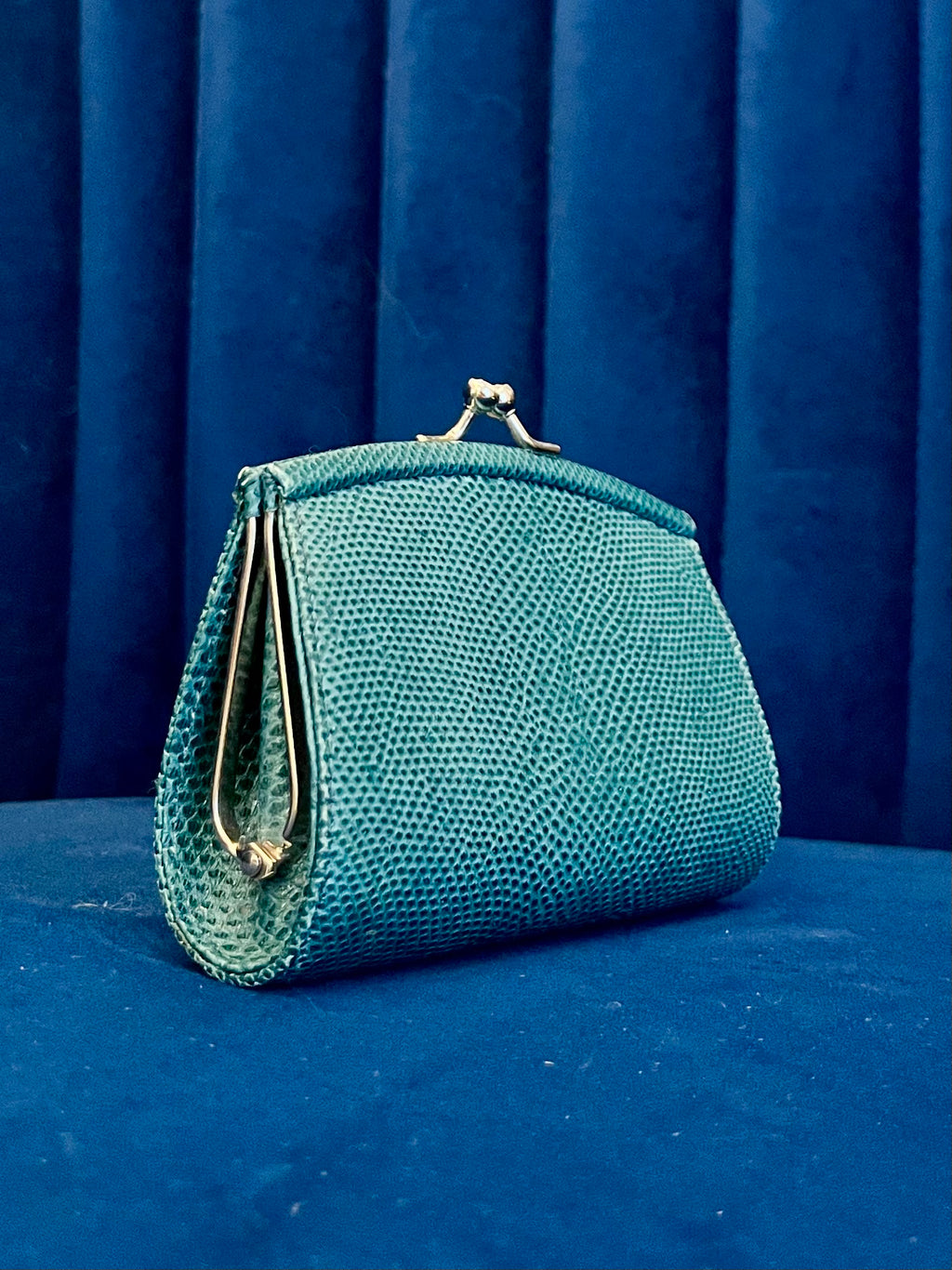 Judith Leiber Teal Karung Lizard Wallet – Crystal Kiss Lock Coin Purse