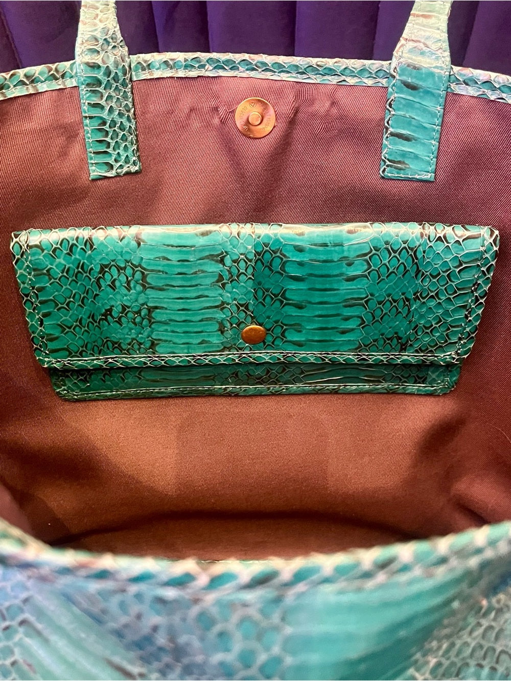 Beirn Turquoise Genuine Python Leather Tote Bag with Removable Matching Clutch — corner piping and leather edge detail