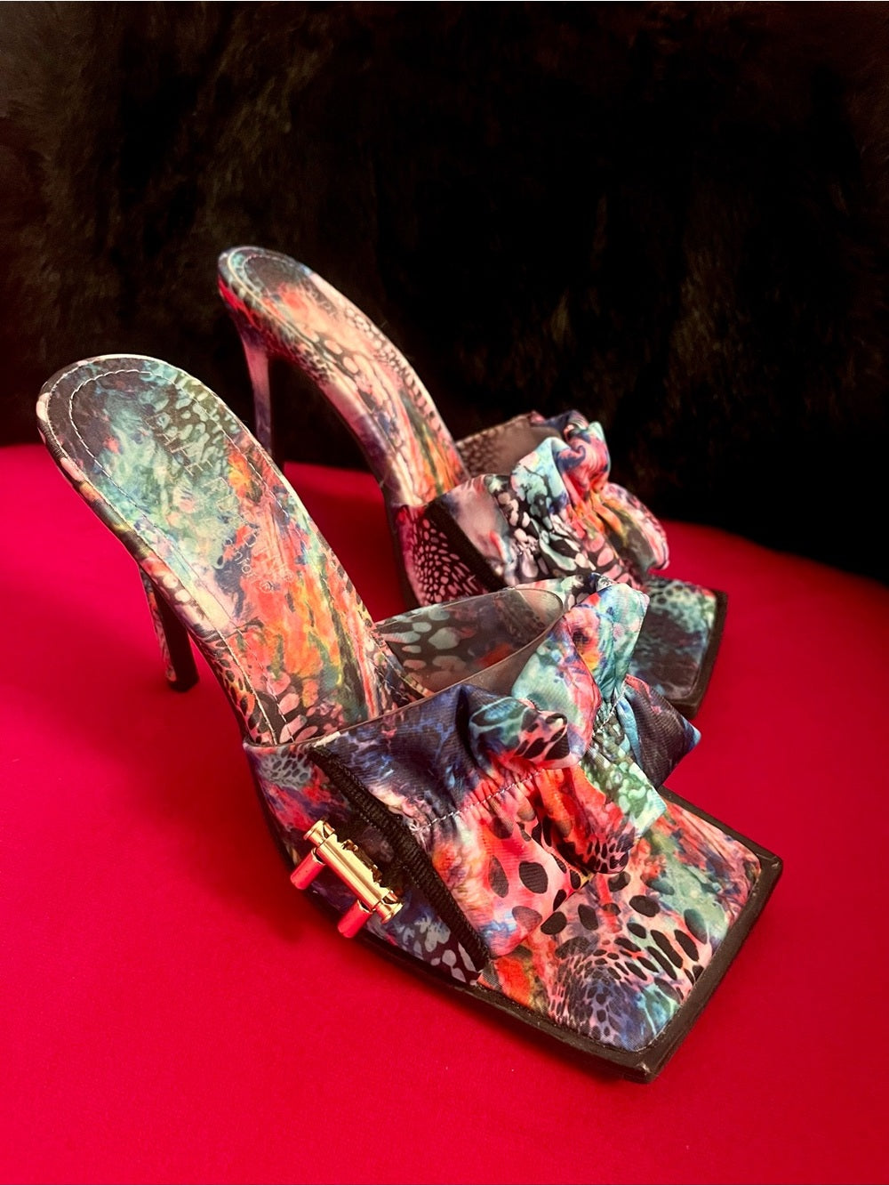 Cape Robbin Colorful Ruffle Slide Heels with Exotic Multicolor Print - Size 6.5 — shoe toe shape and embellishment