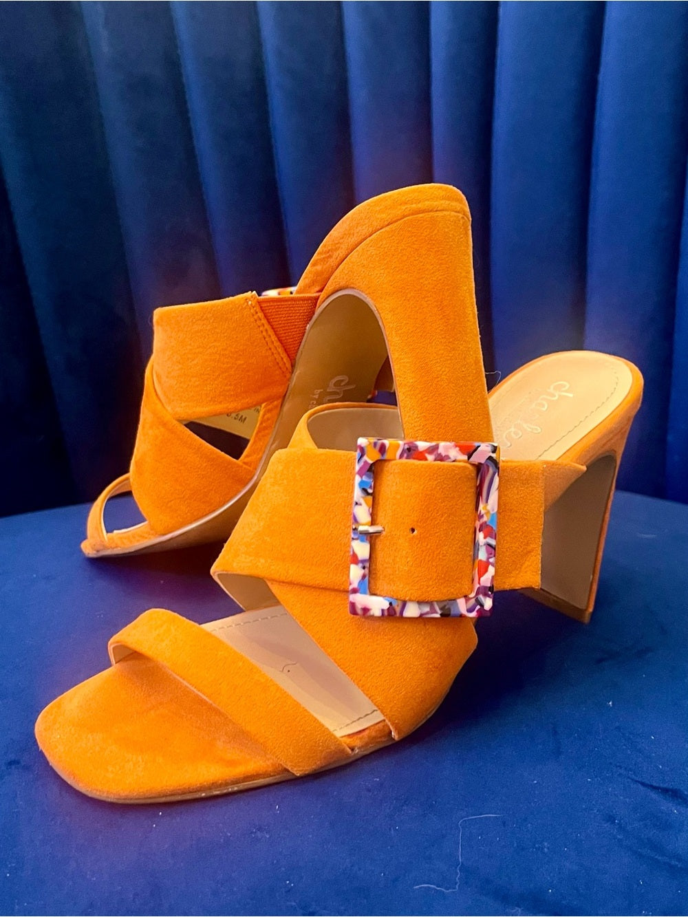 Charles by Charles David Orange Suede Heels w Multicolor Resin Buckle - Size 6.5 — designer insole branding and footbed