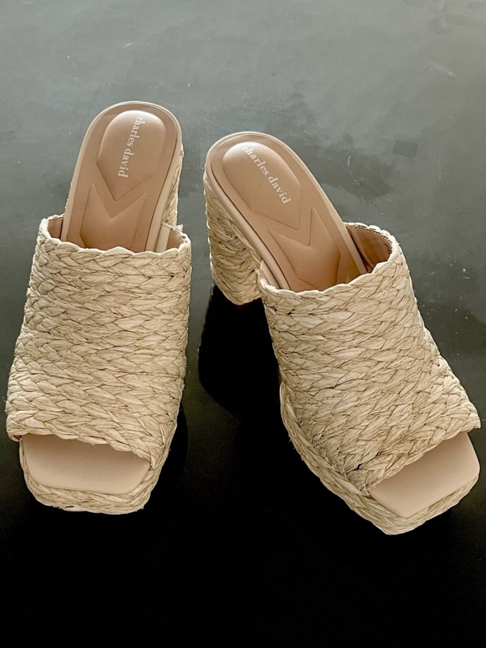 Charles David Natural Woven Block Heel Mules - Size 6.5 NWT — outsole wear and sole construction