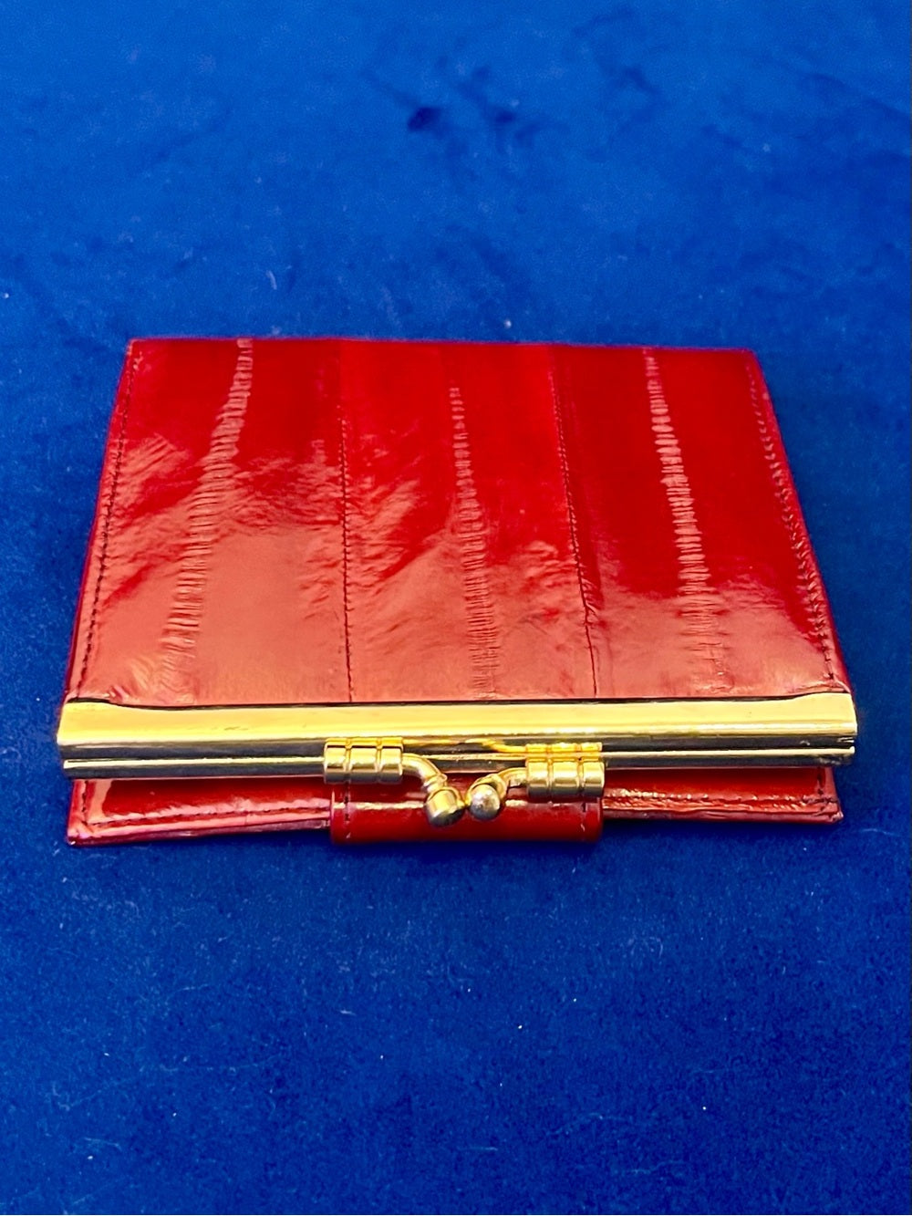 Cherry Red Eel Skin Wallet & Kisslock Coin Purse Vintage Mini Set — bag closure fastening and edge finish