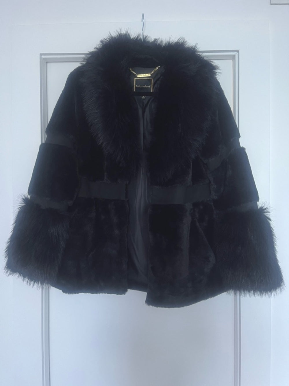 kathy ireland Black Faux Fur Open-Front Teddy Jacket Size Small NWT — luxury accessory color and texture
