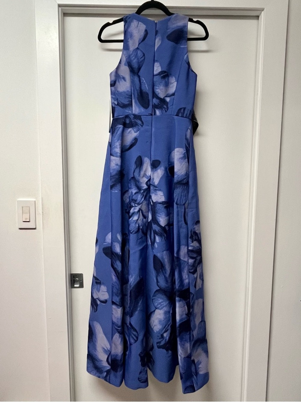 Kay Unger New York Reign Sleeveless Walk-Thru Jumpsuit Embroidered Blue Floral — hemline and garment finish