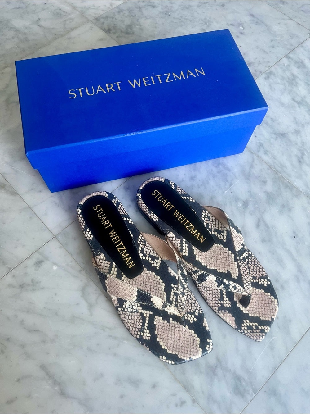 Stuart Weitzman Women's Snake-Print Thong Sandals in Black & Beige - Size 6.5