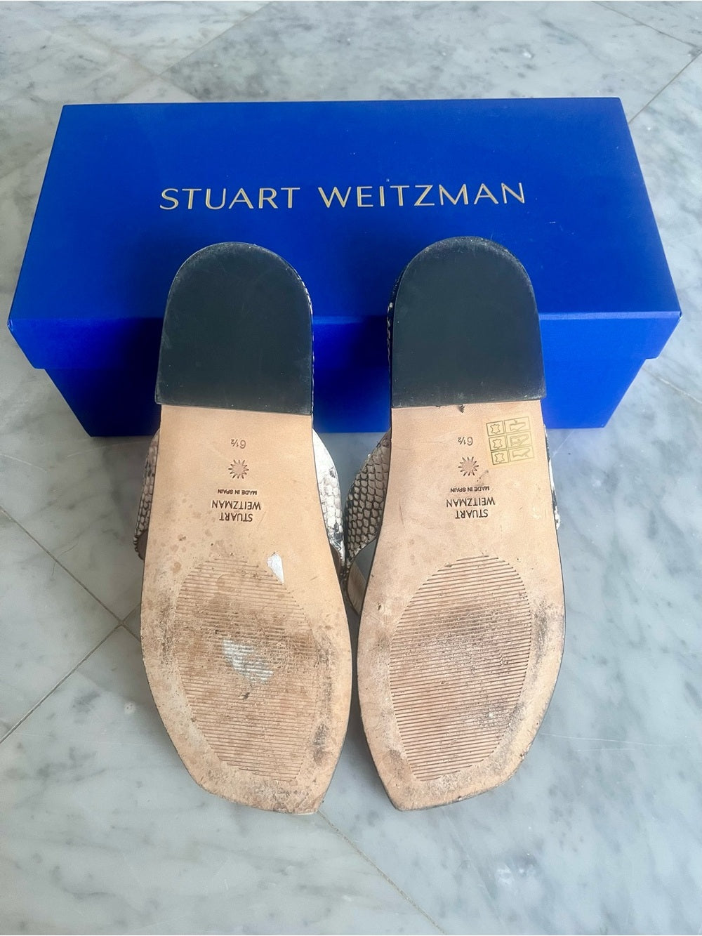 Stuart Weitzman Women's Snake-Print Thong Sandals in Black & Beige - Size 6.5