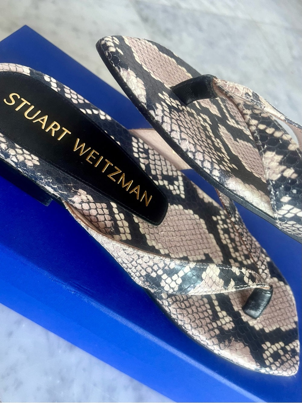 Stuart Weitzman Women's Snake-Print Thong Sandals in Black & Beige - Size 6.5