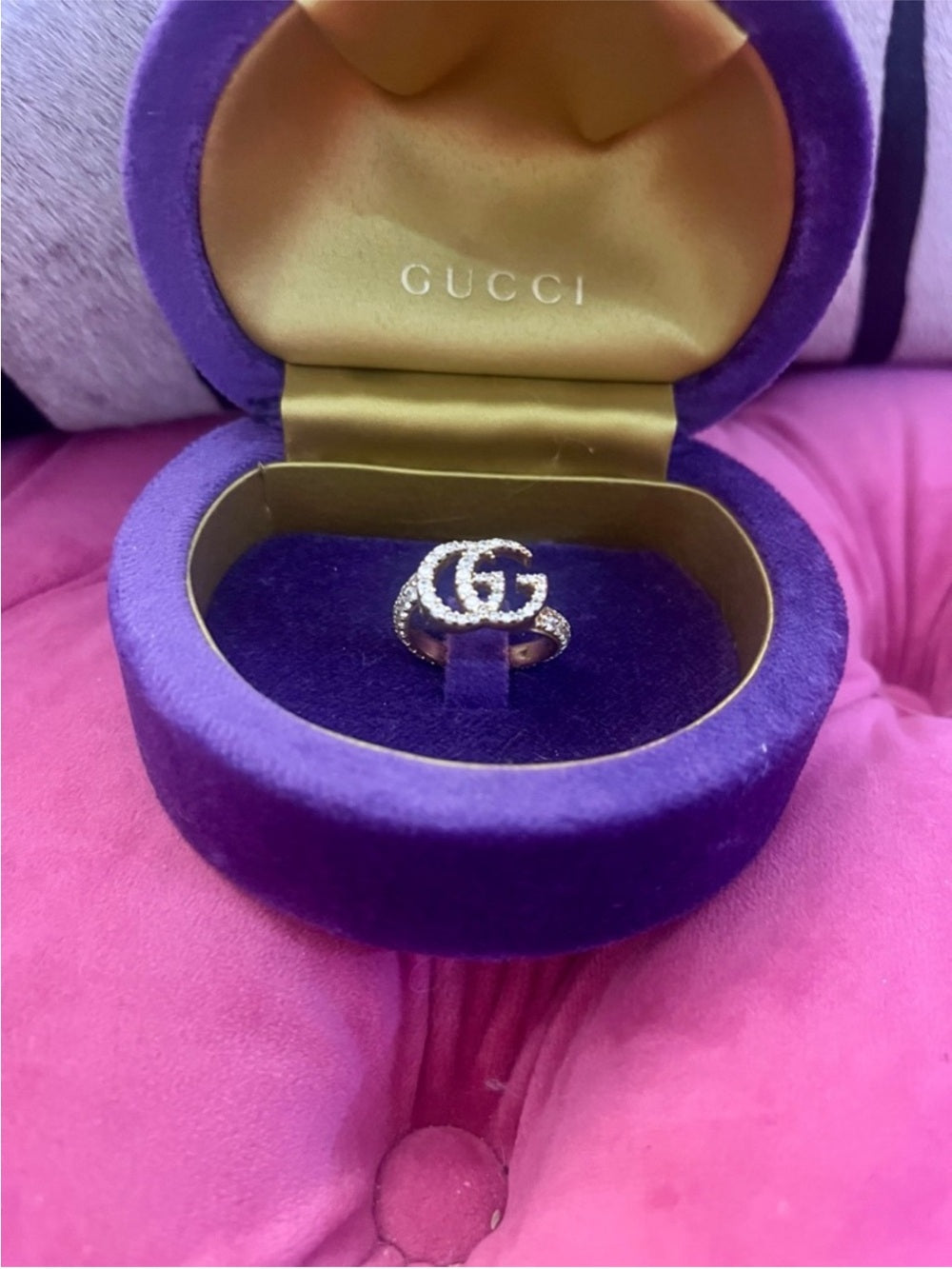Gucci Double G Pavé Crystal Ring – Gold-Tone Logo Statement Band (Size 6.5–7)
