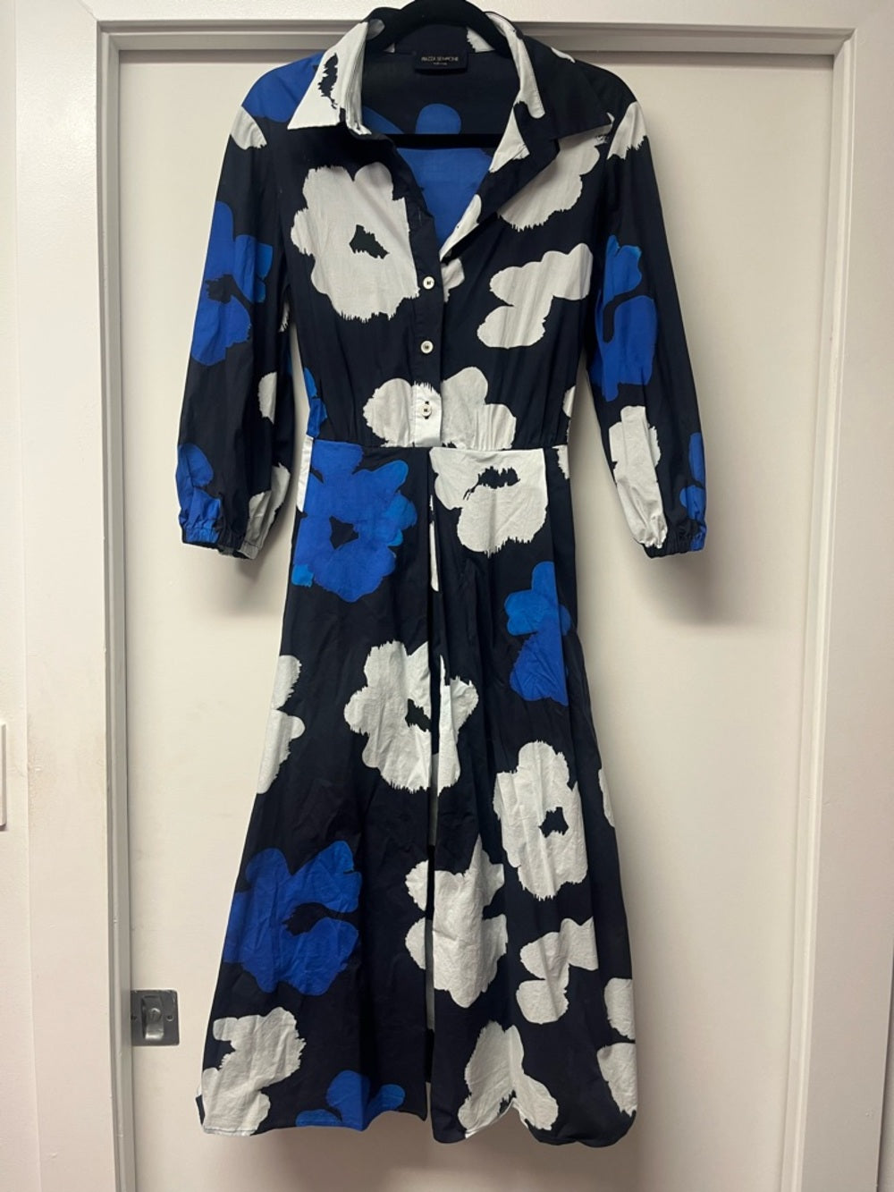 Piazza Sempione Floral Midi Shirtdress Black Blue & White — fashion back design and construction