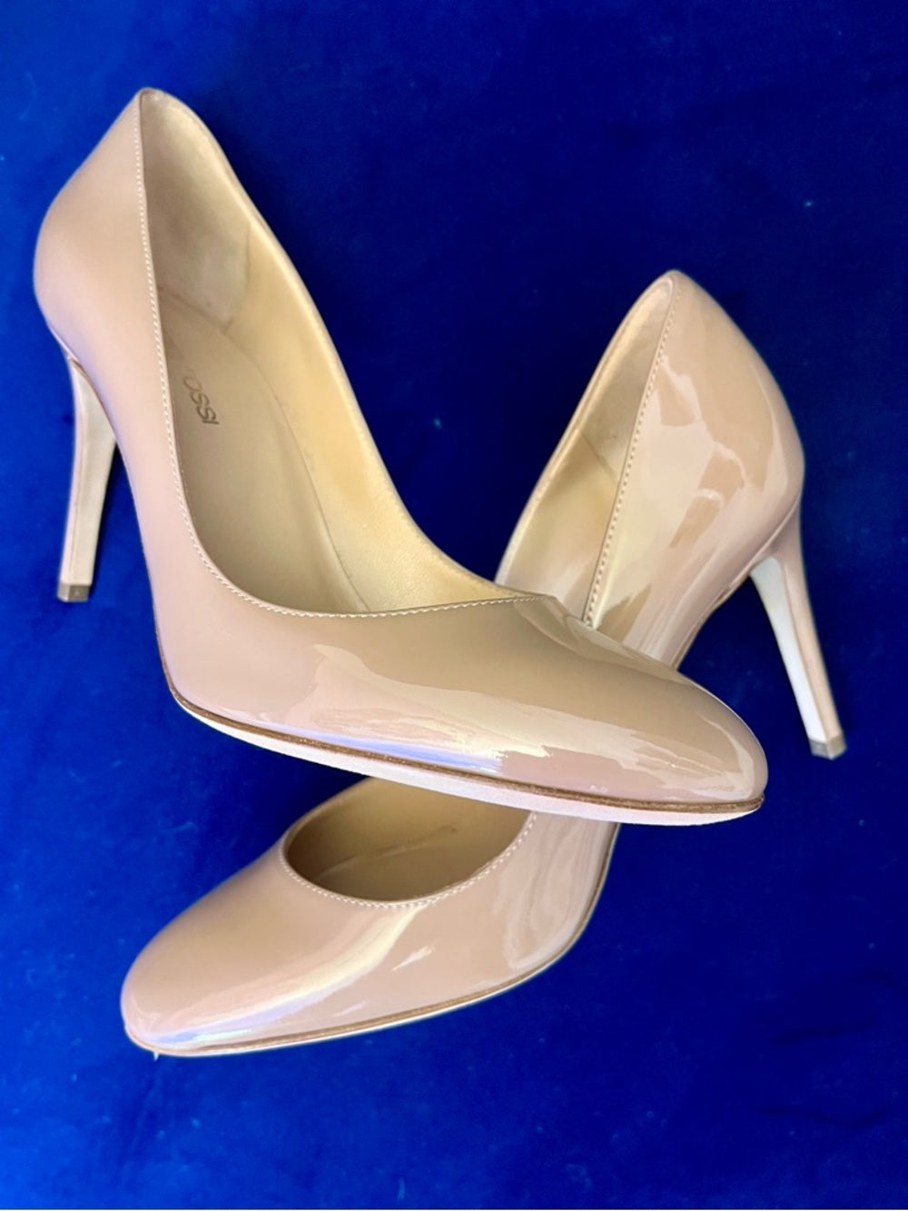 Sergio Rossi Patent Rounded-Toe Stiletto Heels in Nude - Size 36.5 — shoe toe shape and embellishment